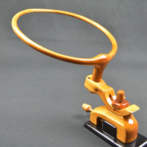 岐山　玉置台万力　未使用品 岐山】天然ひのき玉置・弓型万力（8.5寸枠）A